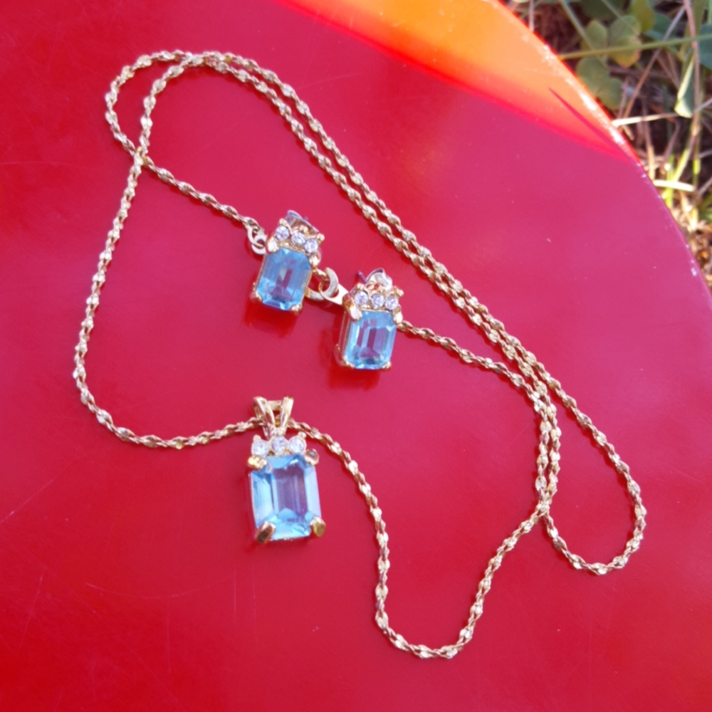 Vtg Blue Topaz Diamante Rhinestone Necklace Earrin